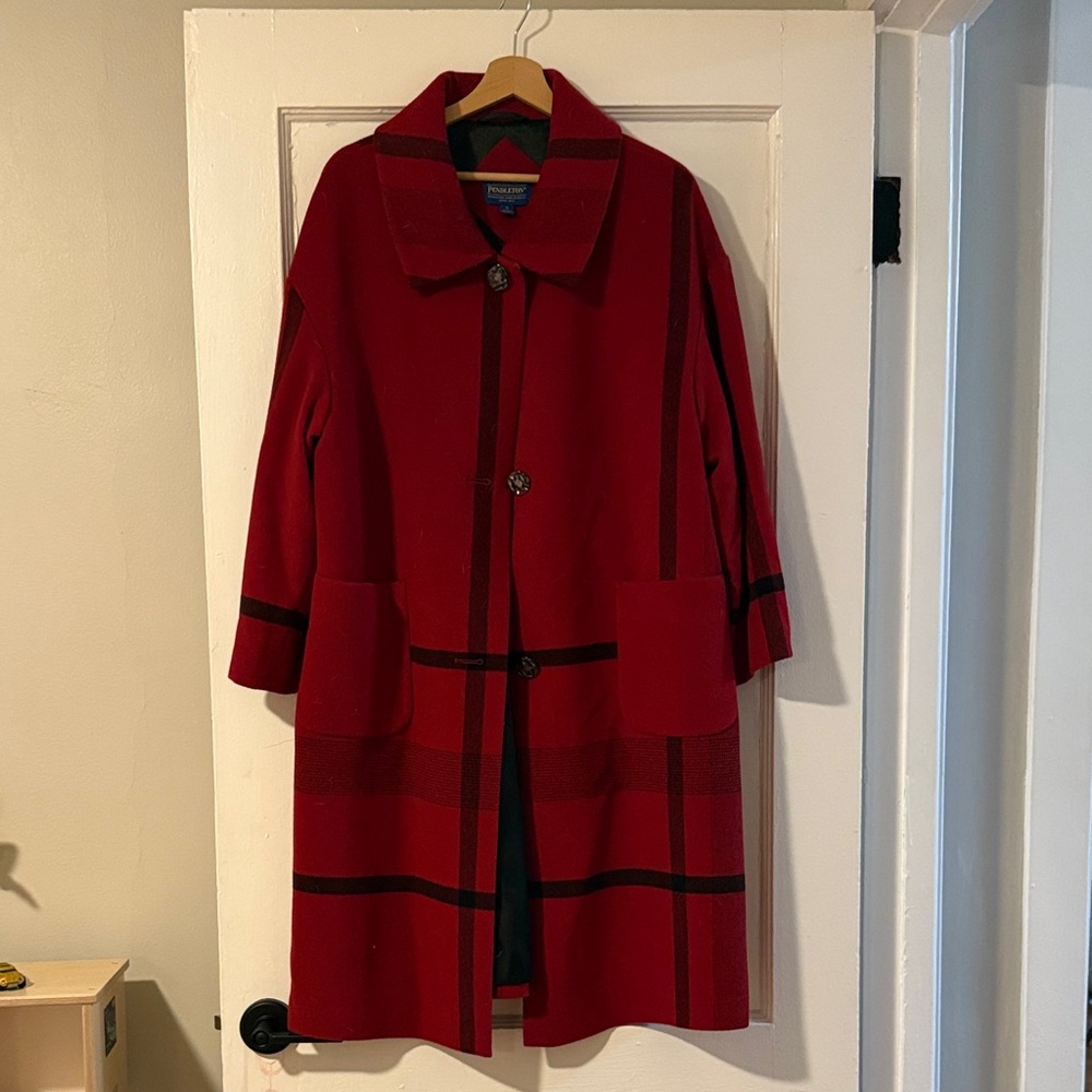 🧥 Vintage Pendleton Red Wool Blend Coat (Size 14) – Excellent Condition